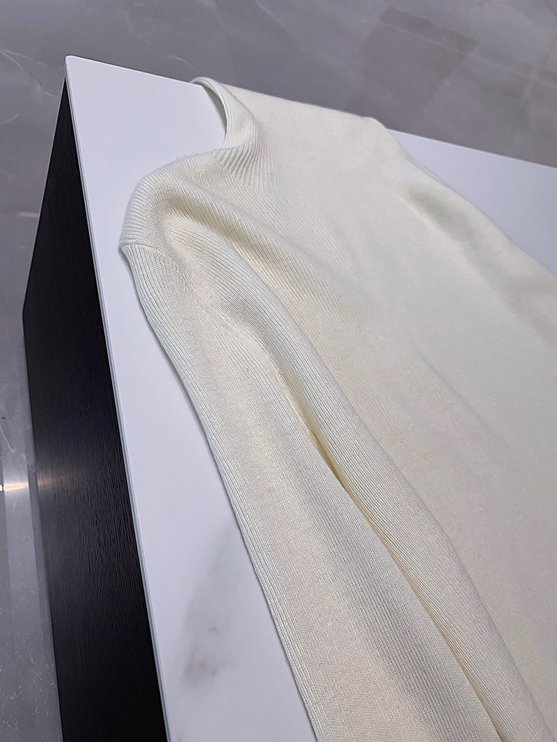 超细羊毛高领打底针织上衣