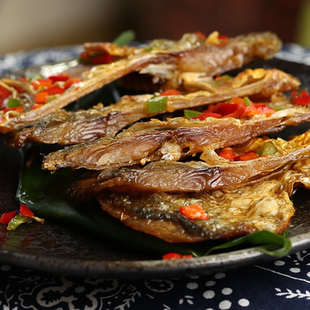 风干武昌鱼农家咸鱼块鱼干湖北特产腊鱼咸鱼干阳干鱼300g