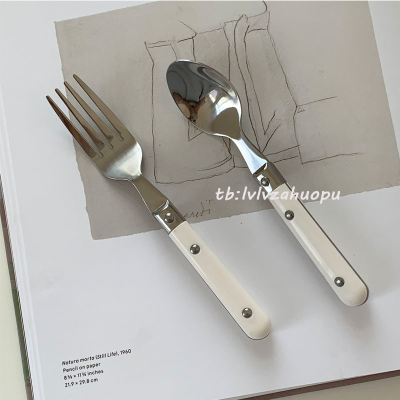 ins风同款奶油白蛋糕叉甜品勺