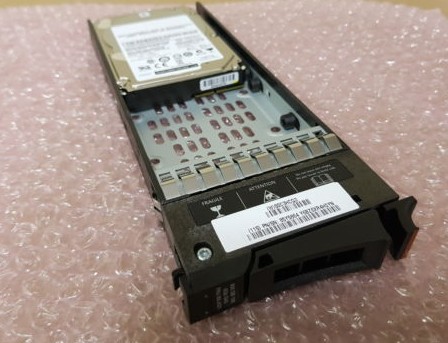 IBM 85Y5863 00L4520 2076-3204  450G 10K SAS 2.5 6G V7000 V37