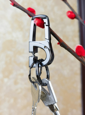 德国TROIKA创意男士腰挂汽车钥匙扣简约高档质感锁匙扣生日礼物