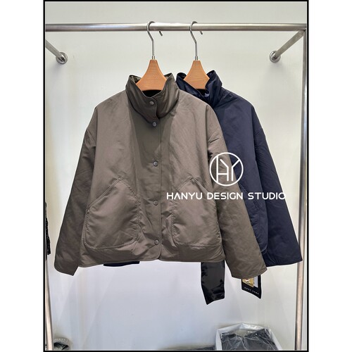 韩钰极简立领95白鹅绒羽绒服女