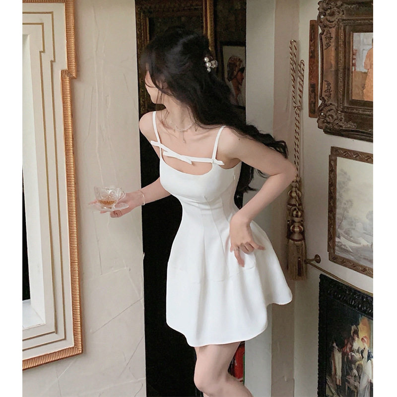 法式纯欲白色蝴蝶结吊带连衣裙女