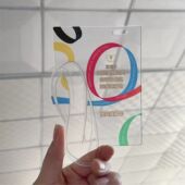 彩色透明色夹层渐变亚克力挂胸牌员工名牌学校部门工作证挂牌定制