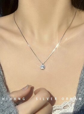 爆闪方糖锆石项链女轻奢时尚高级感颈链小众设计百搭吊坠锁骨链