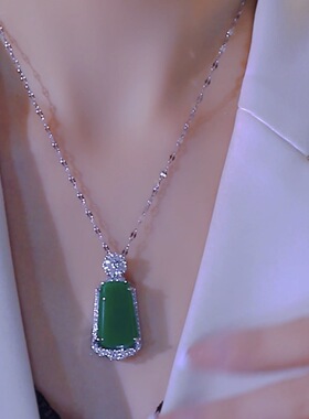 新中式国风绿色几何掉吊坠项链女轻奢高级感锁骨链小众百搭项饰品