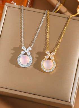 在逃公主白玉髓吊坠项链时尚精致高级感锁骨链小香风气质百搭饰品