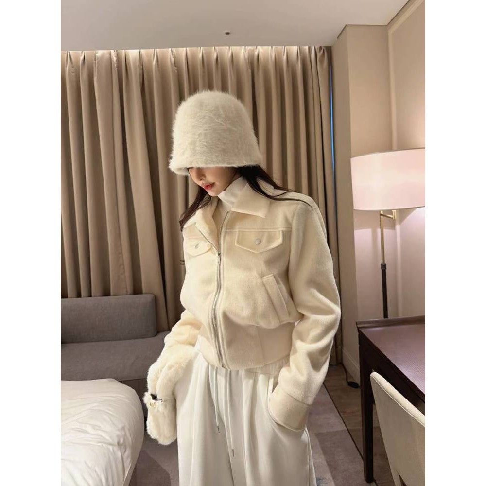 九1202韩国东大门运动户外夹克区CLOTH-8716866韩版英伦可爱原宿