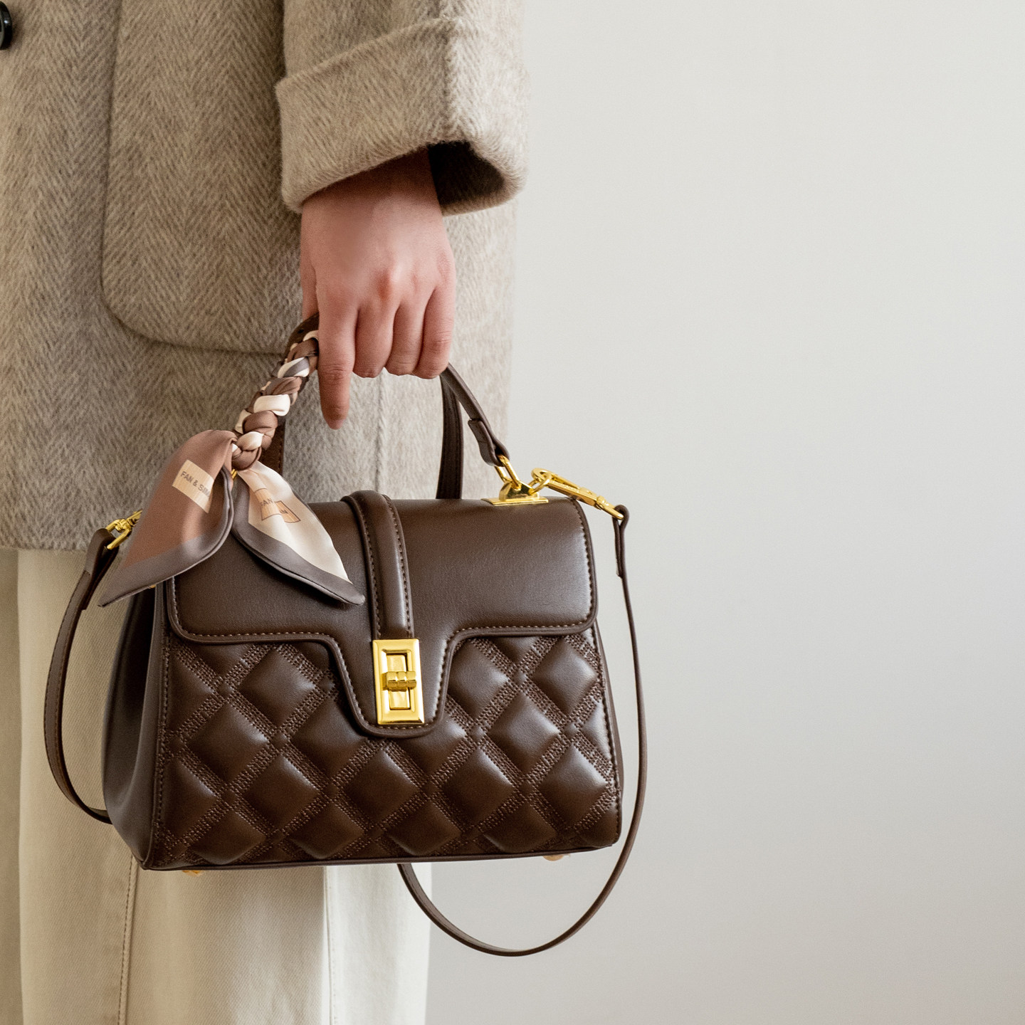 通勤手提包包女2025新款轻奢大气小方包大容量妈妈包高级感斜挎包,箱包皮具/热销女包/男包,小方包,淘宝优惠券,粉丝福利购,淘宝优惠卷