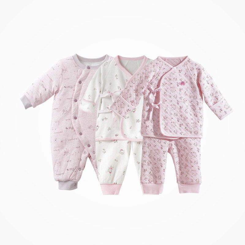 Coffret cadeau pour bébé - vêtements CHF135L - Ref 1950940 Image 3