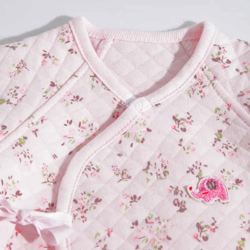 Coffret cadeau pour bébé - vêtements CHF135L - Ref 1950940 Image 4