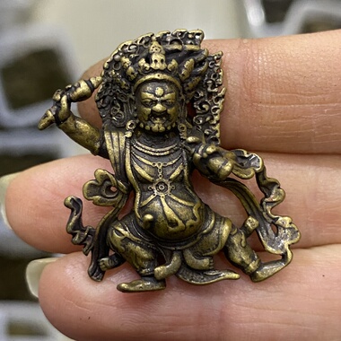仿古古玩杂项藏式黄铜佛像金刚手菩萨佛像吊坠密宗供奉护法铜佛像