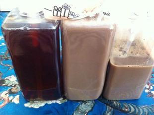 一瓶 洗发水(皂角洗发水,很好用的天然熬制皂角洗发水。)