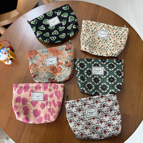 日韩复古花朵姨妈巾小布袋子小号化妆袋便携口红气垫零钱收纳包