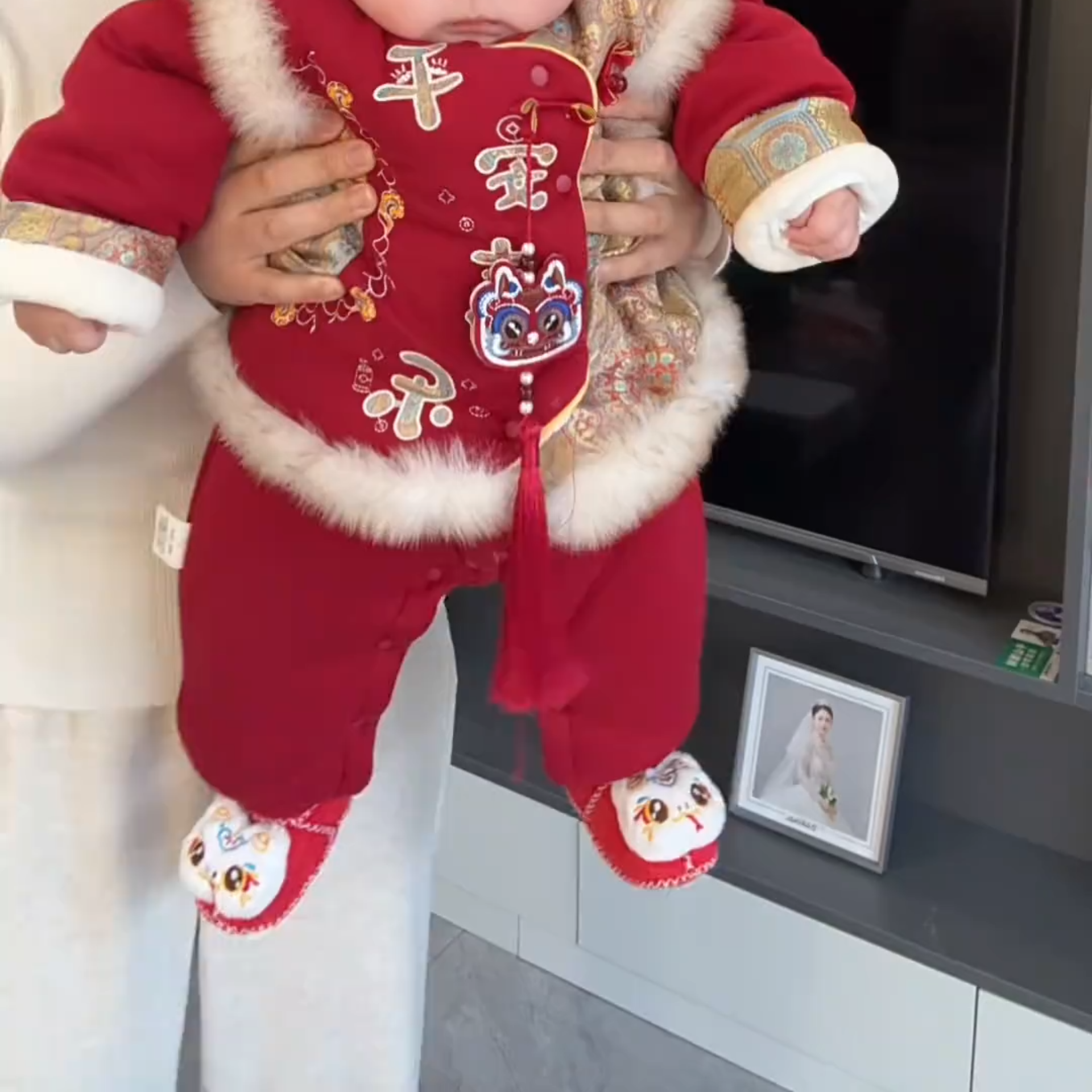 婴幼儿鞋子0-12月宝宝秋冬加绒满月虎头鞋红色喜庆过年婴儿鞋保暖,童鞋/婴儿鞋/亲子鞋,学步鞋,淘宝优惠券,粉丝福利购,淘宝优惠卷