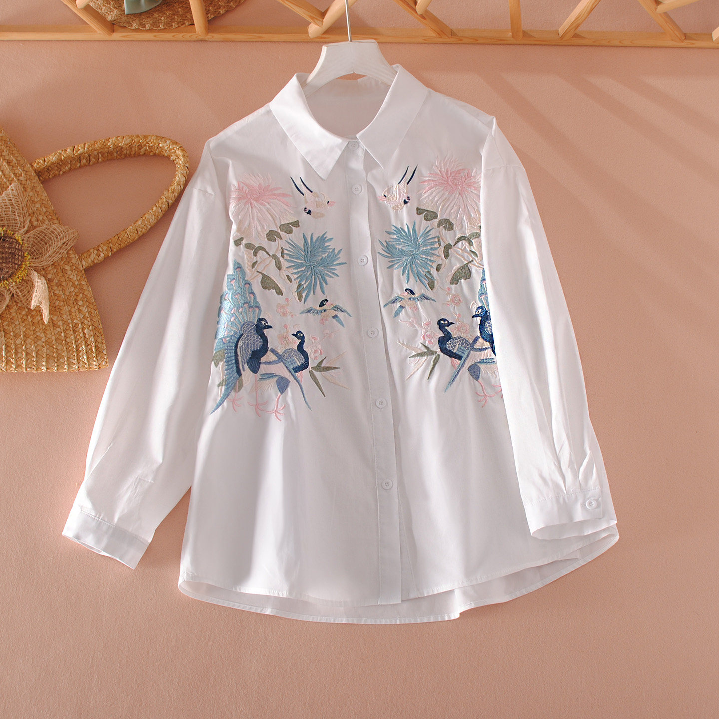 洋气独特超好看的小衫女春夏季文艺范小清新刺绣花衬衫高级感上衣,女装/女士精品,衬衫,淘宝优惠券,粉丝福利购,淘宝优惠卷