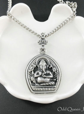 Odd One 做旧烧银色印度招财大象神Ganesh双面吊坠短项链