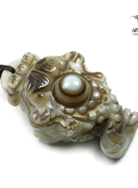 西藏天眼挂件三足金蟾玉髓不还价