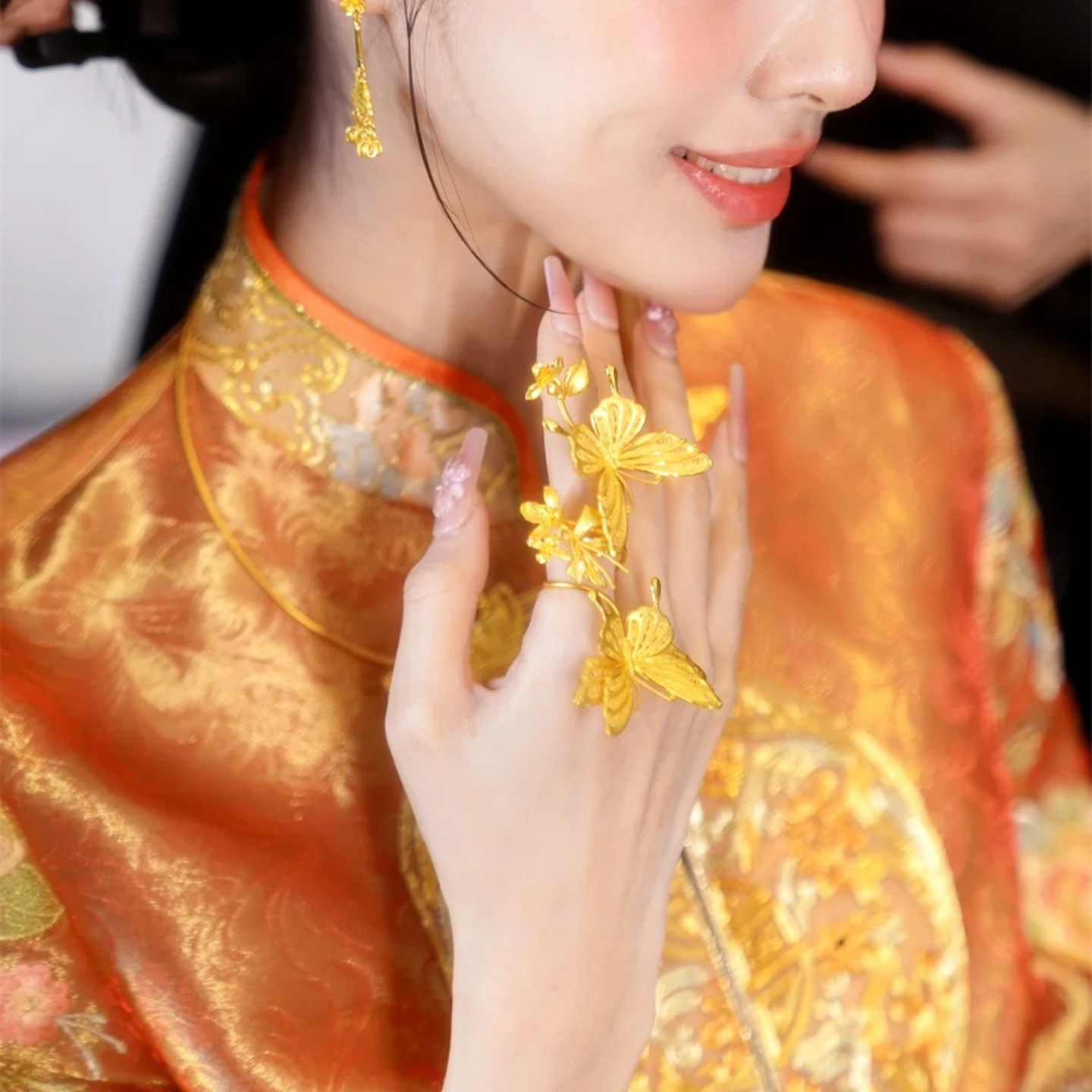 水舞I0047 龙凤褂秀禾新娘指环金色花朵蝴蝶戒指中式婚礼拍照配饰