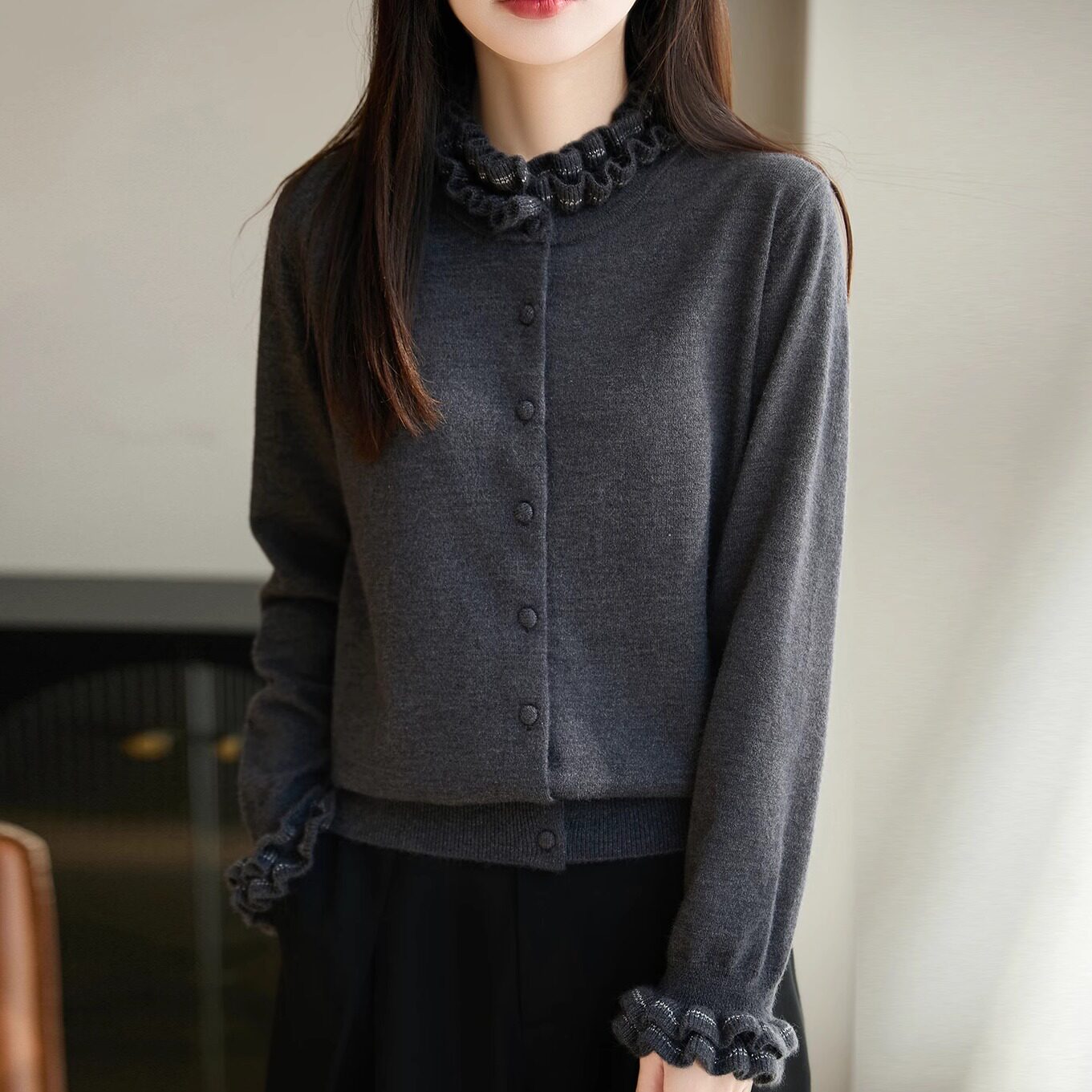 轻奢木耳边精纺羊毛开衫女半高领亮丝针织衫毛衣宽松休闲长袖外套,女装/女士精品,毛针织衫,淘宝优惠券,粉丝福利购,淘宝优惠卷