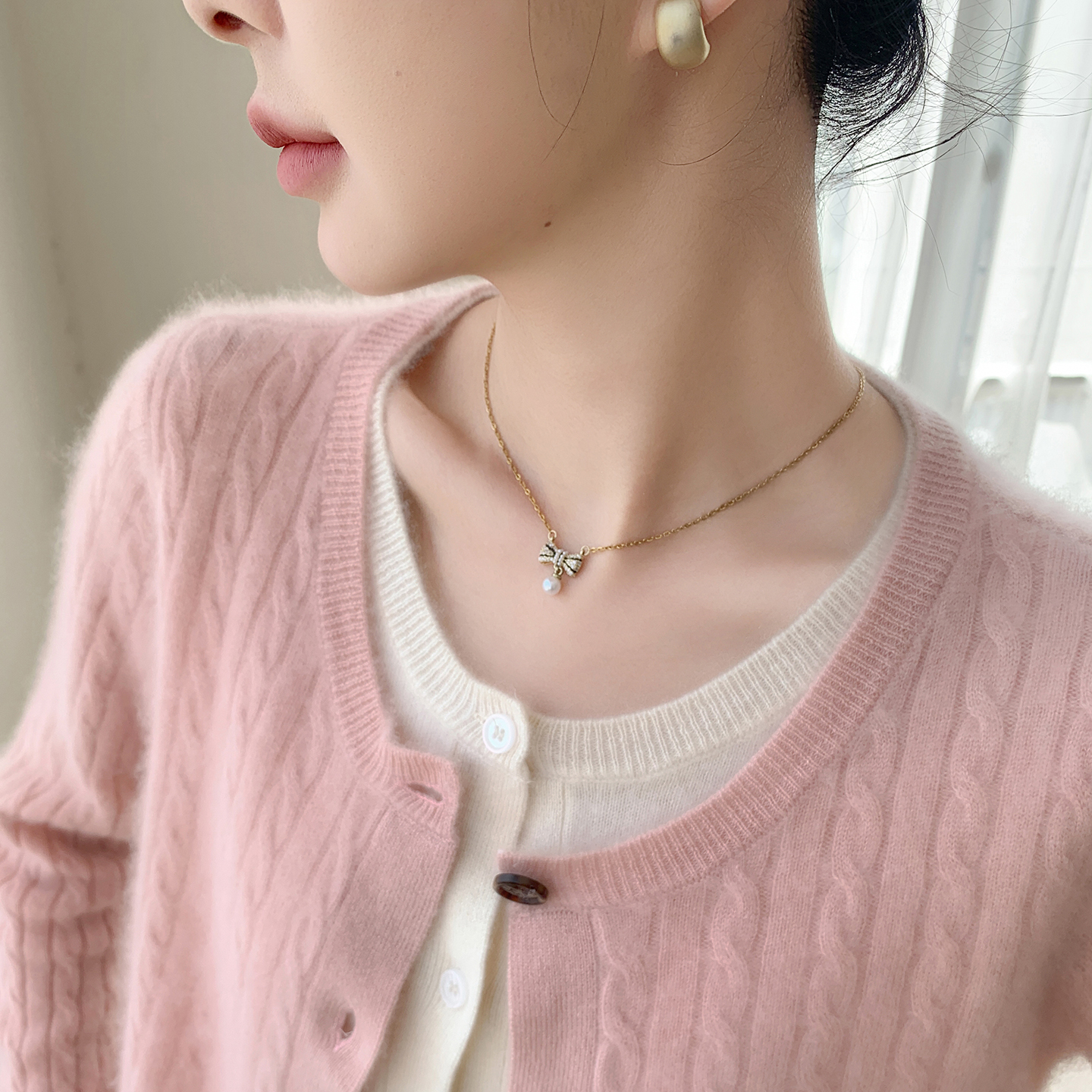 小山羊绒衫女圆领假两件麻花开衫