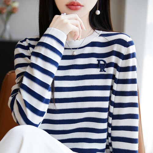 圆领条纹拼色毛衣桑蚕丝羊毛长袖