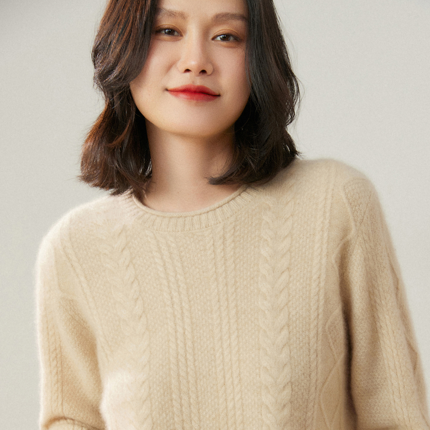 卷边圆领加厚山羊绒衫针织毛衣