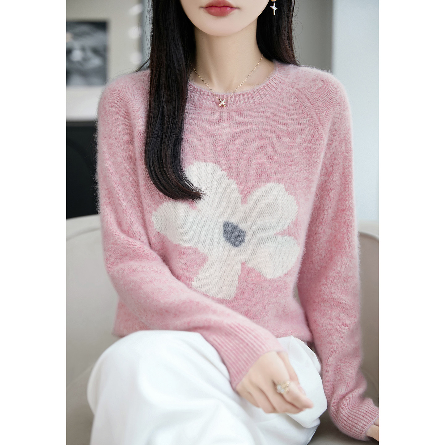 100%羊毛女圆领拼色提花毛衣打底