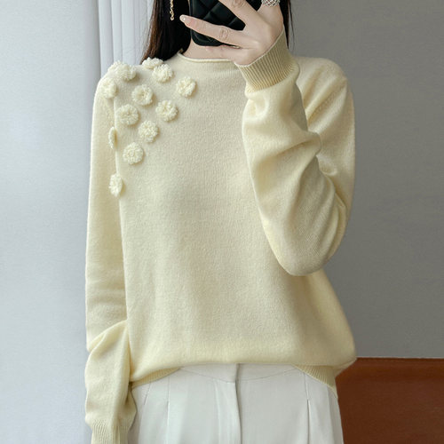 卷边半高领1000%羊毛衫刺绣毛衣