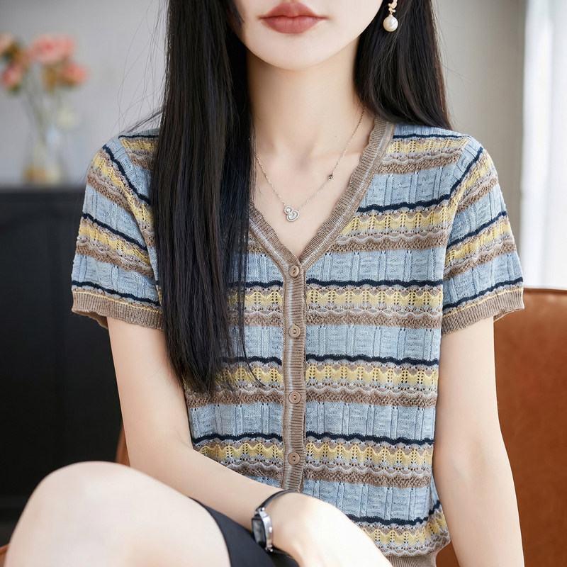 撞色条纹V领莱赛尔针织短袖T恤