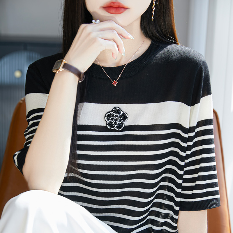 夏季莱赛尔天丝针织五分袖女圆领条纹拼色山茶花镶钻短袖T恤打底