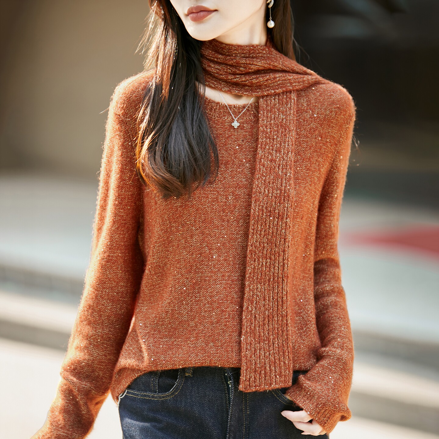 老钱风亮丝羊毛衫围巾两件套