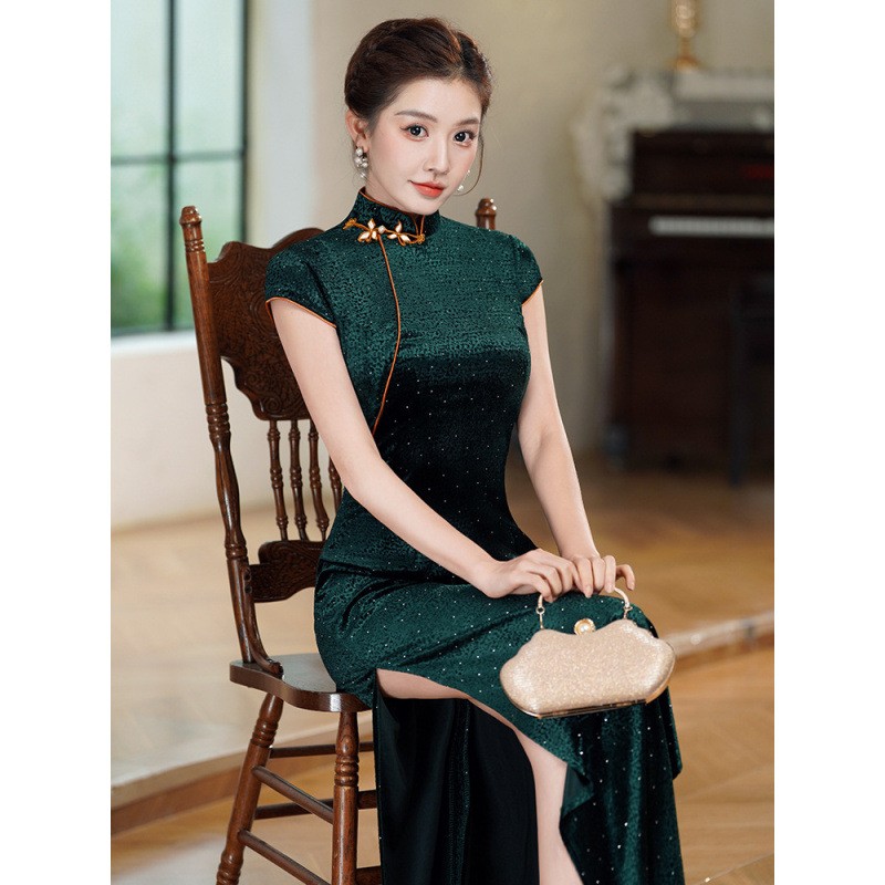 金丝绒走秀旗袍2026新款墨绿色高端优雅气质形体礼仪表演出服长款