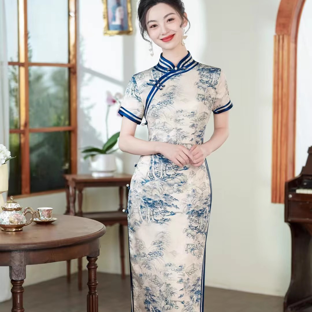 长款新款妈妈旗袍夏季高档日常修身改良中式气质复古连衣裙青花瓷