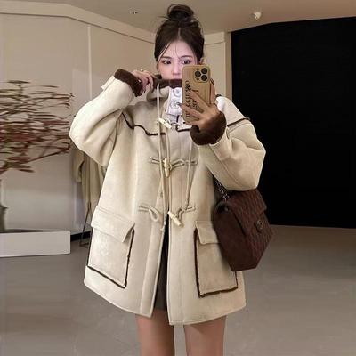 白色鹿皮绒皮毛一体短款外套