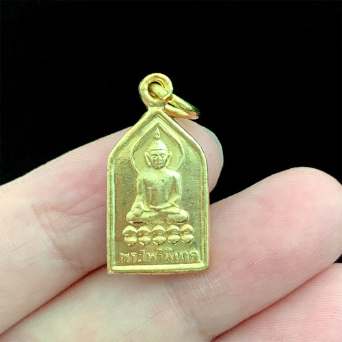 泰国佛牌僧王庙药师佛派丽碧纳