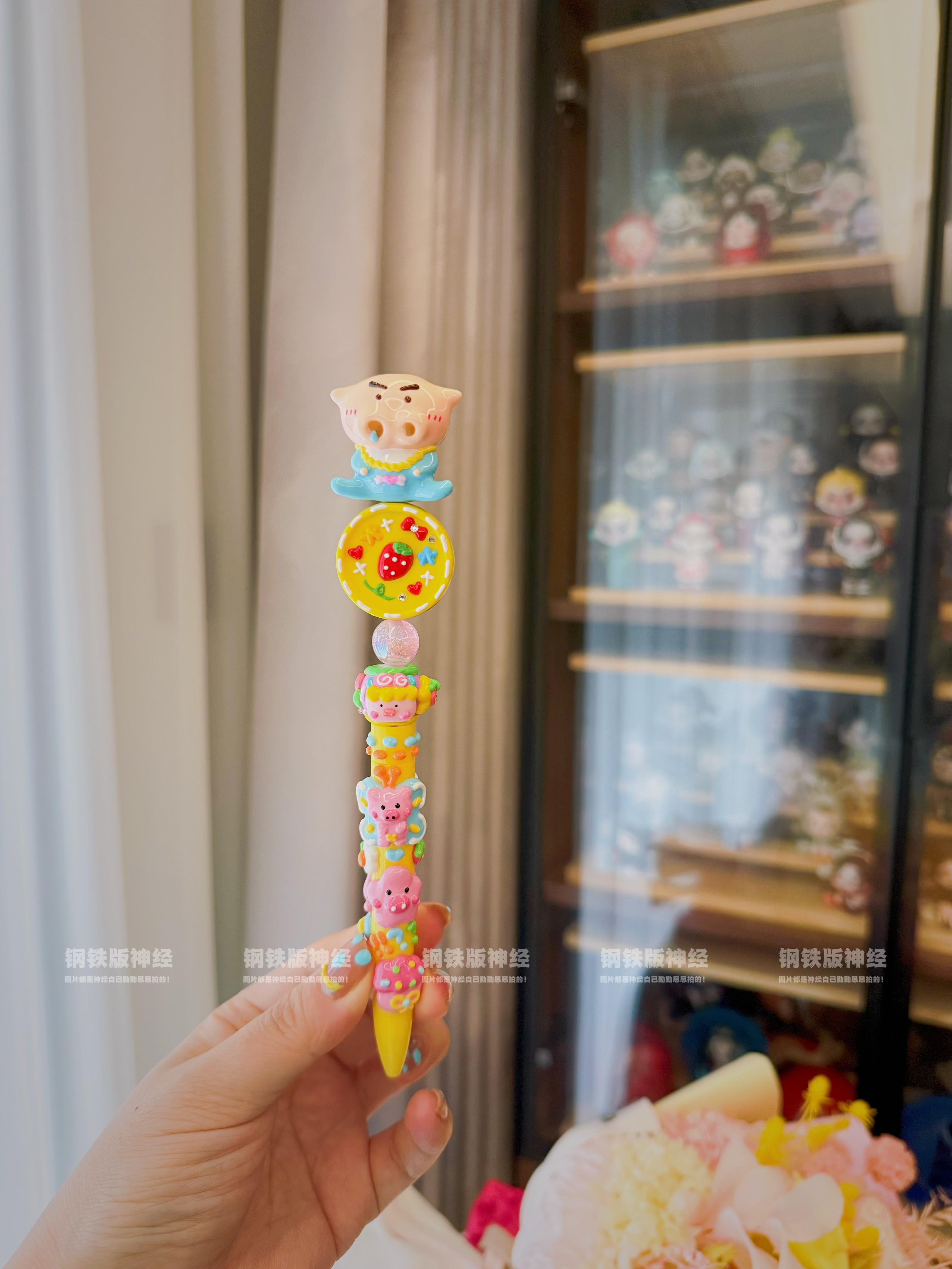 孤品 手绘小猪肥嘟嘟左卫门重油草莓奶油珠高颜值ins风扭扭圆珠笔