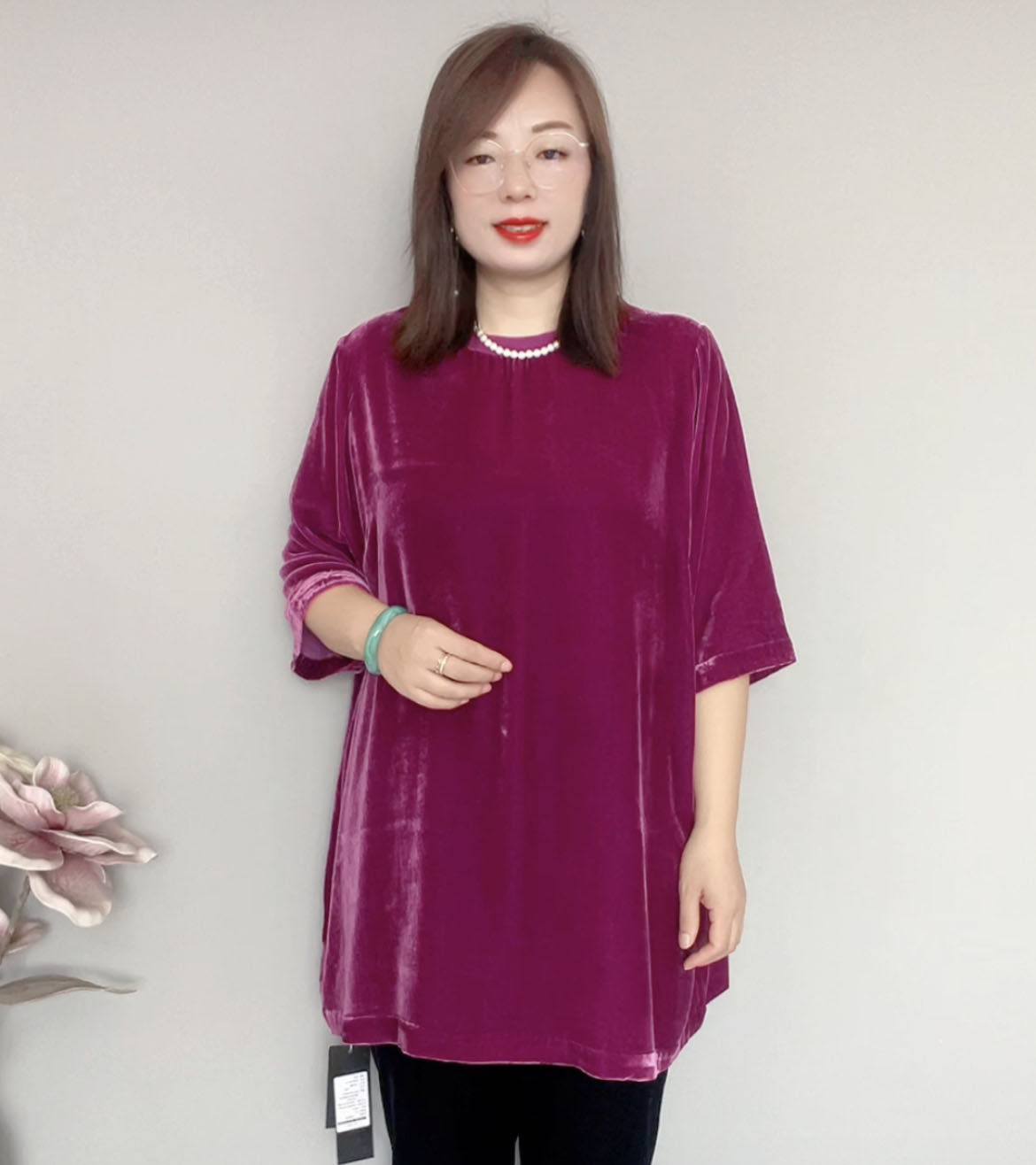 圆领桑蚕丝植绒纯色加肥上衣女