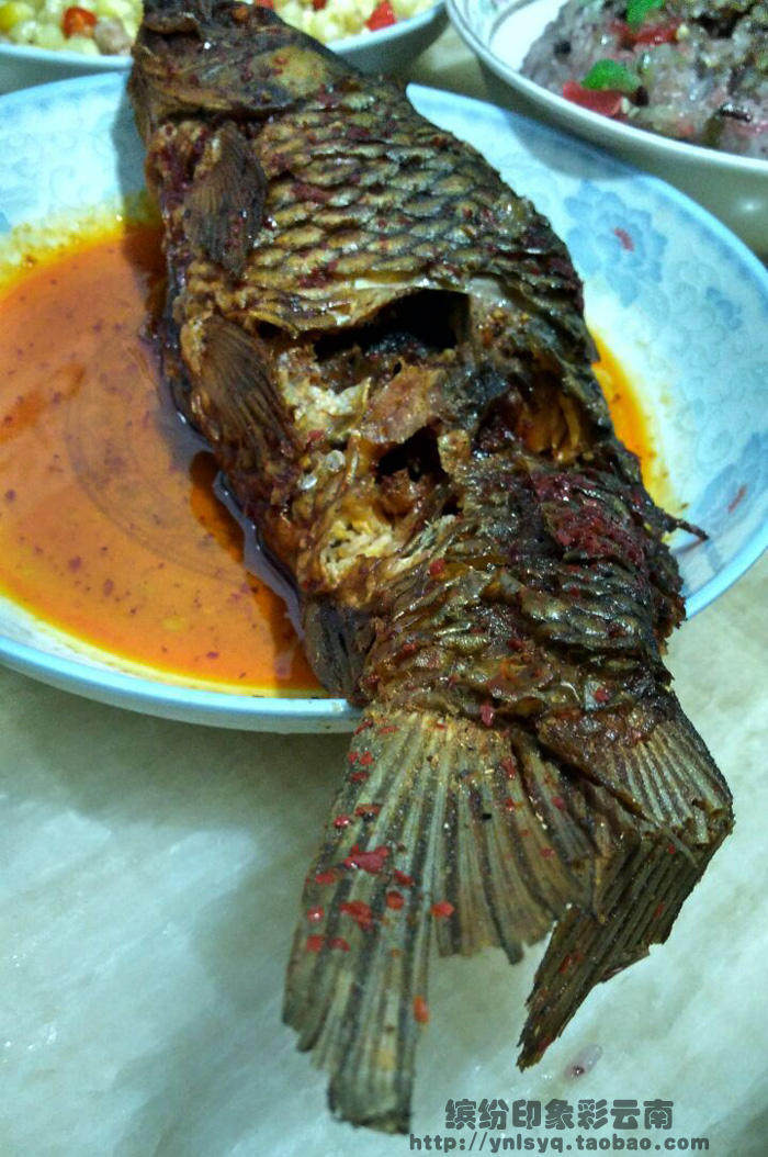 云南特产石屏煎鱼 石屏八面煎鱼 香软型麻辣美食鱼 每条1斤2左右