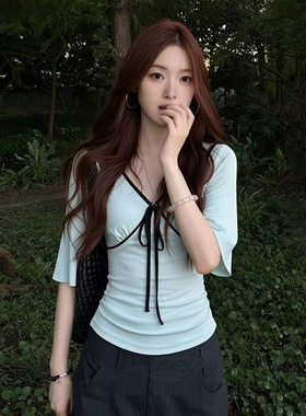 纯欲风短袖t恤女夏季设计感穿搭蝴蝶结系带V领喇叭袖收腰显瘦上衣