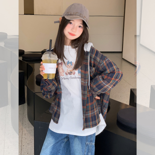 西西家女童2026春季新款潮流格子连帽衬衫儿童休闲上衣外套JX010
