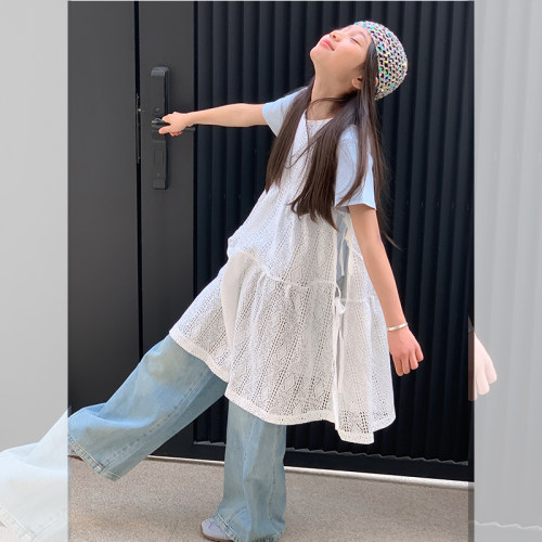 西西家女童韩系设计感蕾丝连衣裙