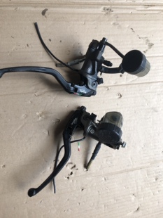 布雷博brembo直推上泵摩托车改装新款刹车泵RCS CC19油壶卡钳