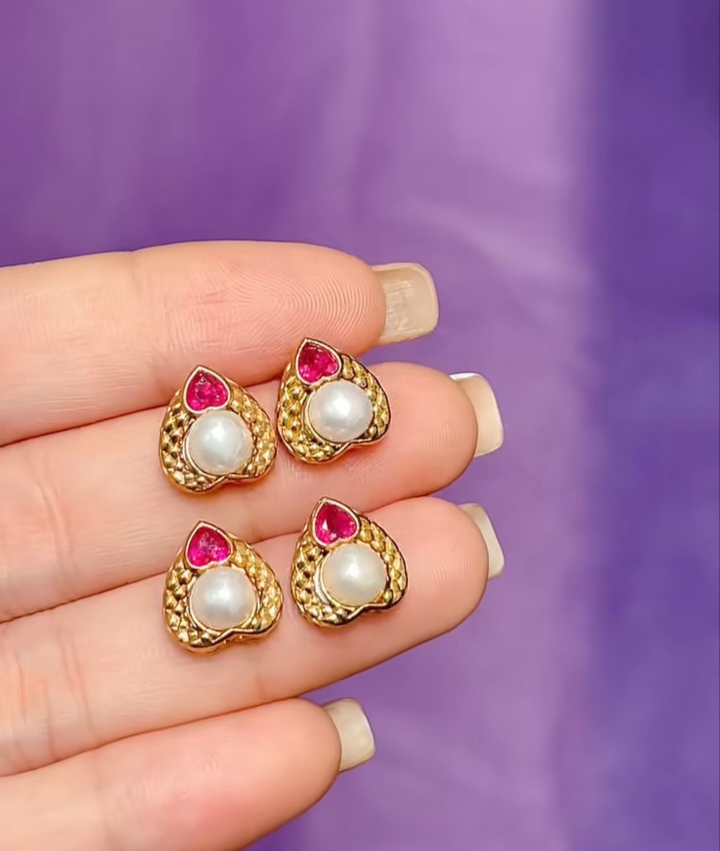 仅2件，香港展会展品18k金镶天然珍珠 缅甸红宝石耳钉抢完就没有