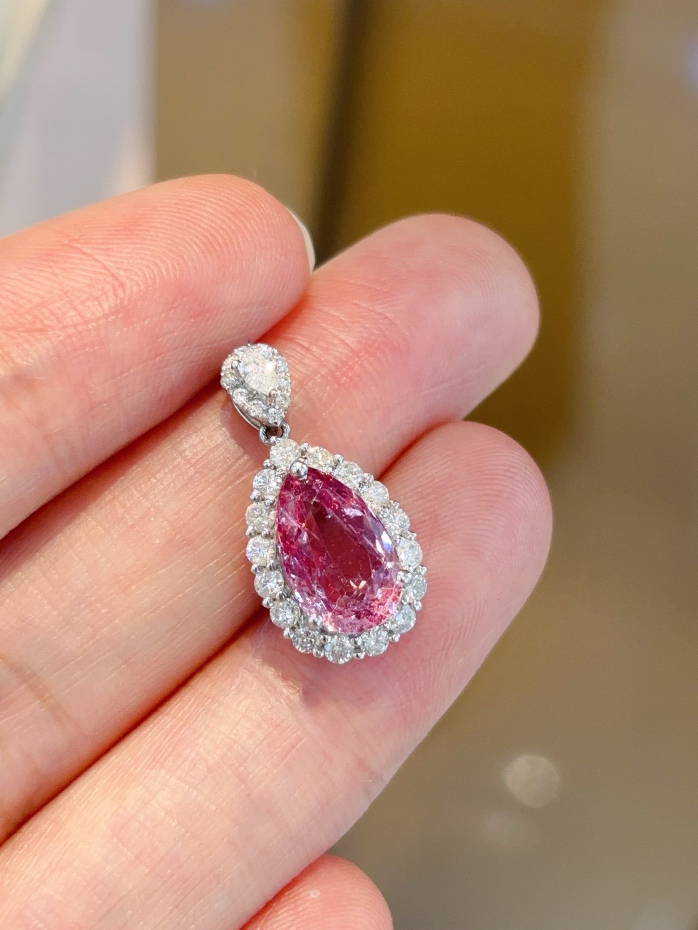 pt950铂金尖晶石戒指，主石2克拉 重6.09克，附权威证书,珠宝/钻石/翡翠,手饰,淘宝优惠券,粉丝福利购,淘宝优惠卷