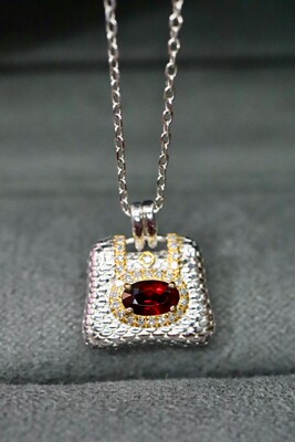 PT红宝石吊坠 金重约2.0g，主石约0.30ct，钻石0.085ct