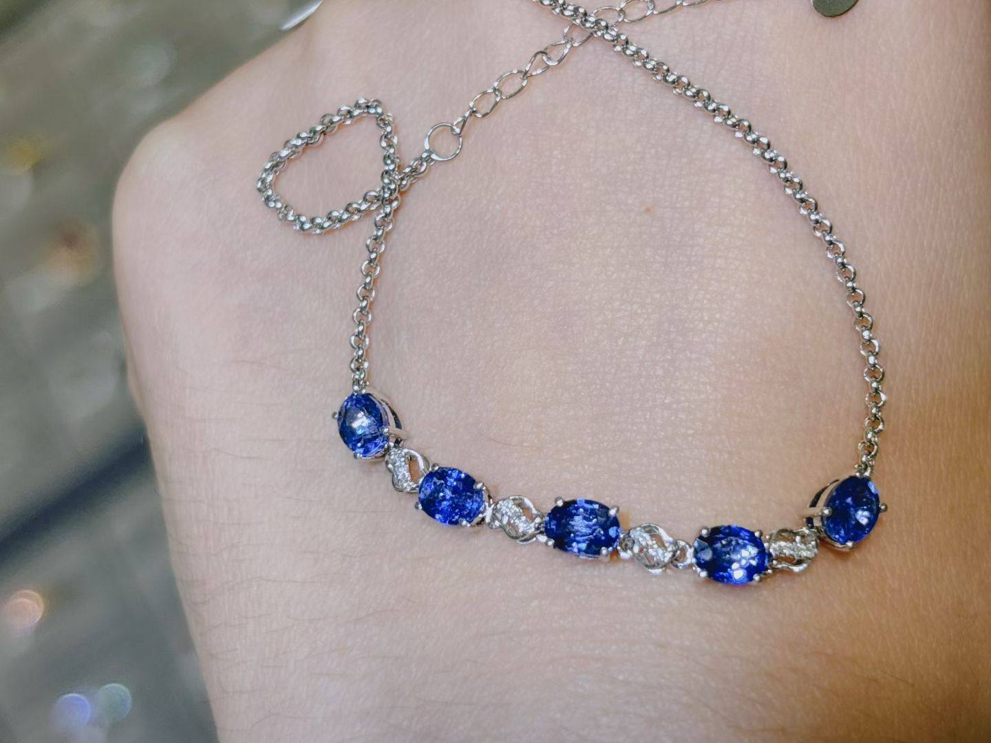 18K金镶天然蓝宝石2.55克拉手链 钻石12颗，带延长链，附证书