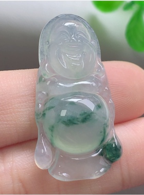 天然翡翠缅甸料冰飘花站佛， 尺寸35.6/18.7/5.7 mm
