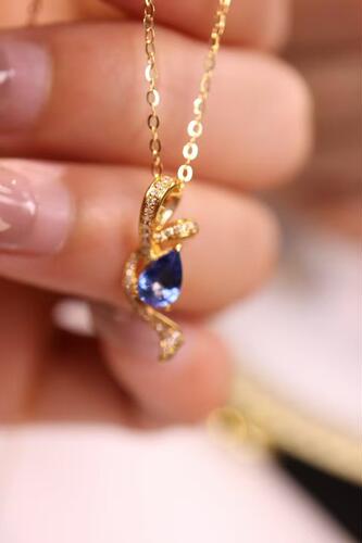 18k金镶85份蓝宝项链 钻石28颗