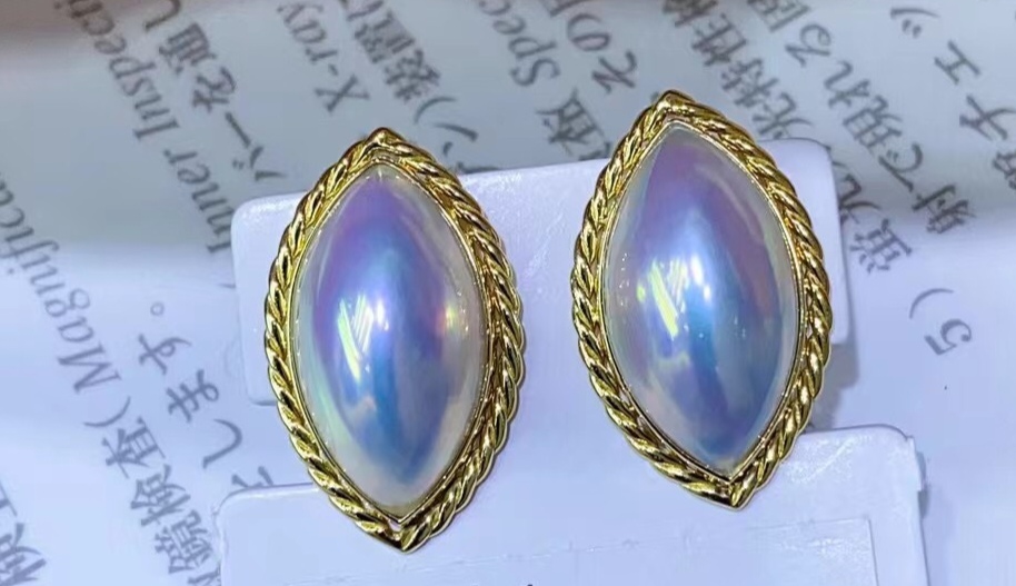 18k金镶奄美岛马贝耳钉，完美无瑕疵